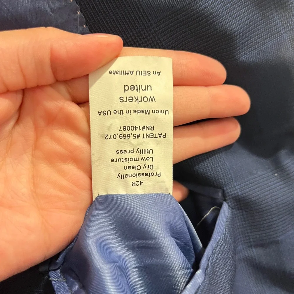 Hart Schaffner Marx Mens Blue Plaid 2 Piece Suit 42R Made in USA Business Formal